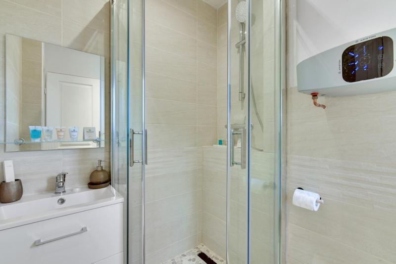 810 Suite Lucky Sam - Superb Apartment Bagnolet Exteriör bild